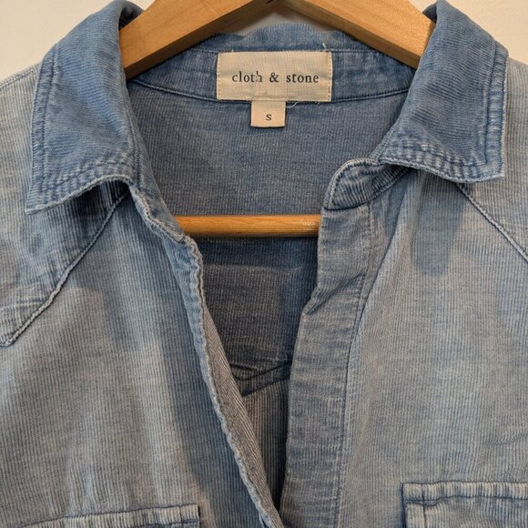Cloth & Stone Top Women's Small Ombre Blue Corduroy Button-up Raw Hem Roll Tabs - Picture 8 of 16